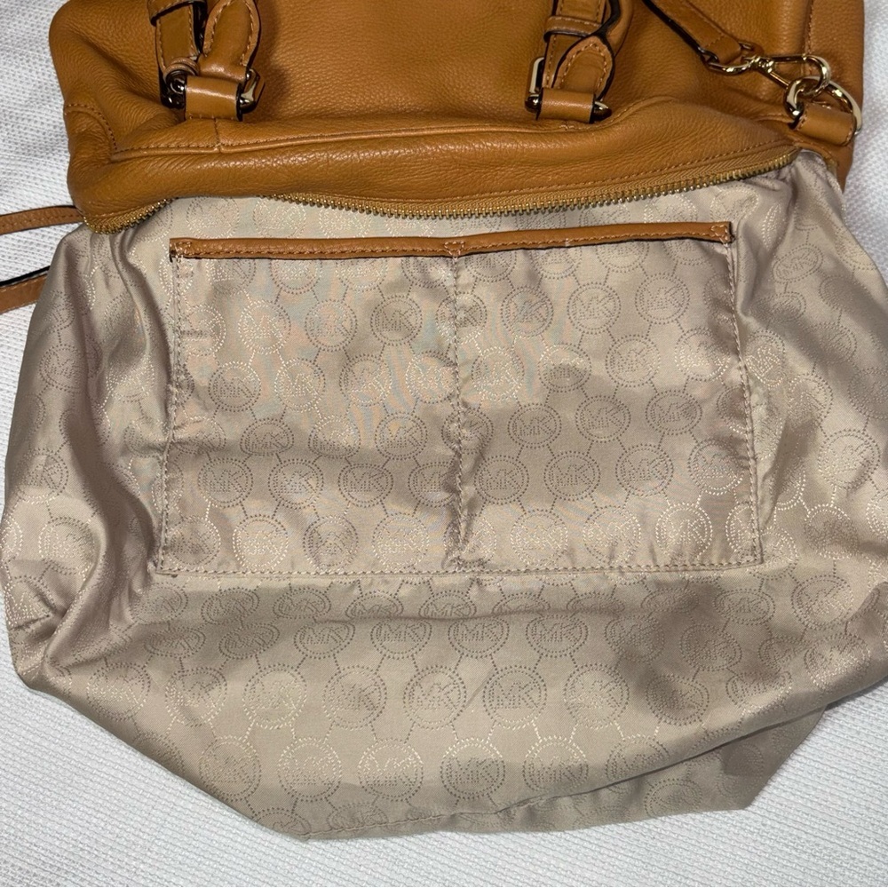 Michael Kors Brown Large Bedford Satchel - Picture 15 of 16